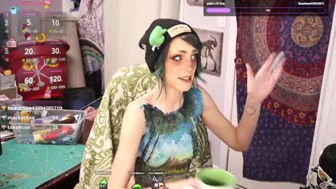 Snapshot of lunasparkles chatting on 01-10-25, 07:46 ..LunaSparkles. online show from 01-10-25, 07:46