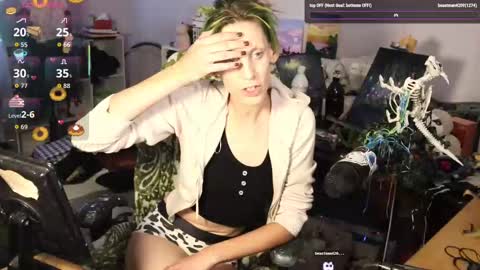 Snapshot of lunasparkles chatting on 09-08-25, 07:57 ..LunaSparkles. online show from 09-08-25, 07:57