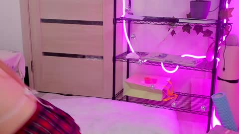 Kate online show from 01-12-25, 03:39