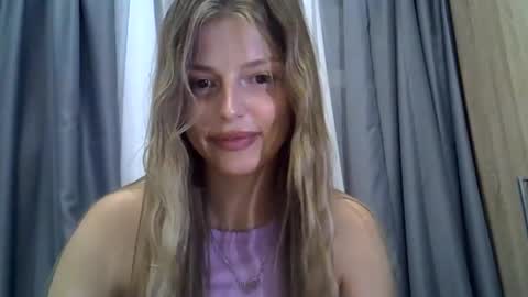 Luna  online show from 09-12-25, 08:31
