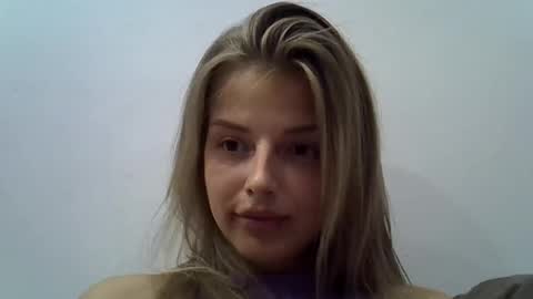 Luna  online show from 09-27-25, 08:36
