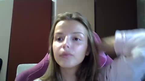 Luna  online show from 09-30-25, 06:24