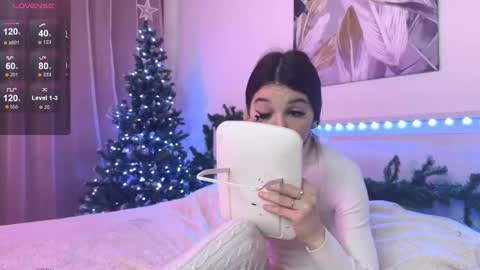 Veronica online show from 12-21-25, 10:11