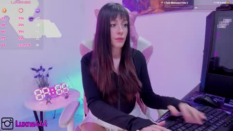   online show from 11-25-25, 08:42