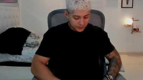 Lunay online show from 02-06-26, 12:04