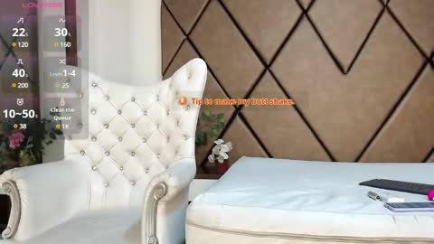 lunitadiva online show from 01-15-25, 12:15