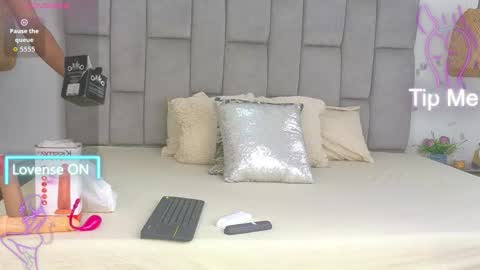 Snapshot of lunitadiva chatting on 11-01-25, 01:24 lunitadiva online show from 11-01-25, 01:24