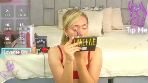 Snapshot of lunitadiva chatting on 11-06-25, 02:40 lunitadiva online show from 11-06-25, 02:40