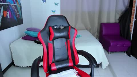 Snapshot of lunoox_ chatting on 11-22-25, 03:49 LunoxLili online show from 11-22-25, 03:49