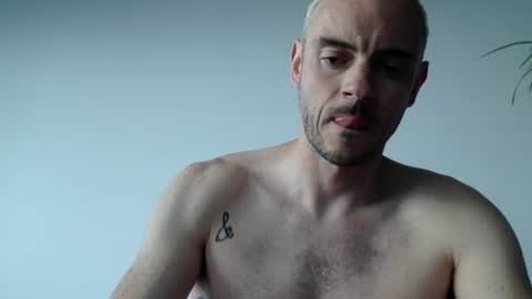 Lupine online show from 09-13-25, 01:44