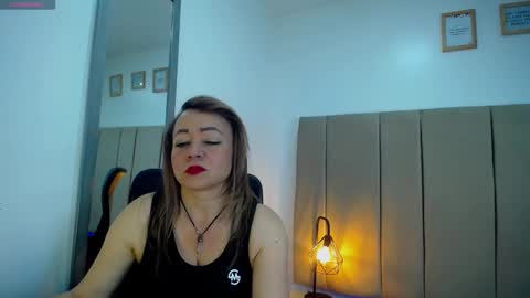 Snapshot of lupita223 chatting on 03-01-25, 01:07 Lupita223 online show from 03-01-25, 01:07