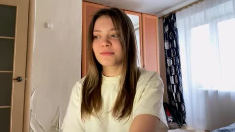 Chloe online show from 11-24-25, 09:53