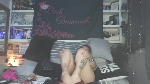 Snapshot of lushdiamonds chatting on 03-09-25, 01:14 Lush Diamonds online show from 03-09-25, 01:14