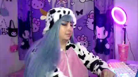 lussyevans_ online show from 10-21-25, 08:04