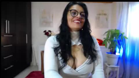 Angela 3 online show from 10-02-25, 09:00