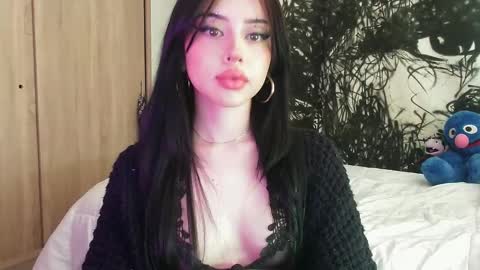 Snapshot of lustful_aprilx chatting on 03-08-25, 06:58 Valerie  April   online show from 03-08-25, 06:58