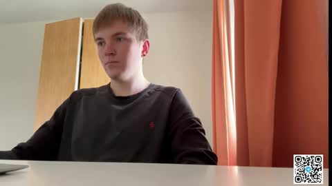 Nik online show from 10-18-25, 09:32