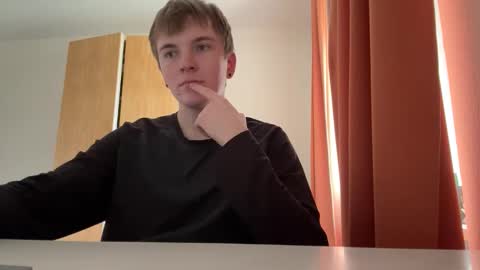 Nik online show from 10-25-25, 09:28