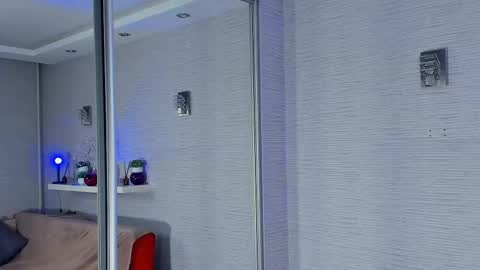 Snapshot of lusty_miss_di chatting on 03-05-25, 11:06 Isabel online show from 03-05-25, 11:06