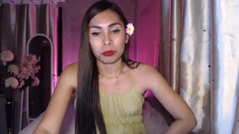 Snapshot of lustykendraxx chatting on 01-13-25, 08:15 Kendra online show from 01-13-25, 08:15