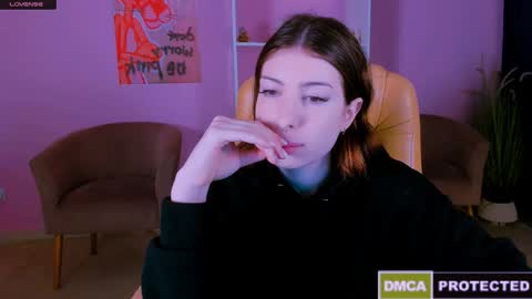 lusy_puff online show from 12-16-24, 09:35