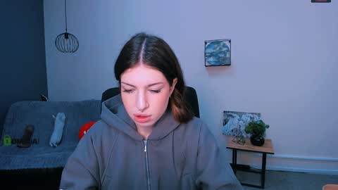 lusy_puff online show from 12-23-24, 09:27