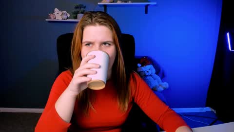 lusy_puff online show from 01-14-25, 03:57