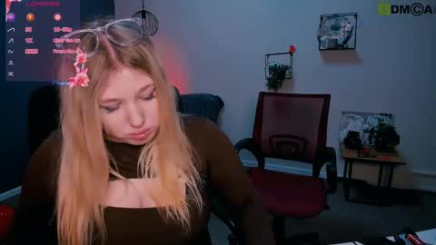 lusy_puff online show from 03-06-25, 05:57