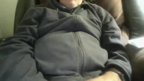 Snapshot of luv269er chatting on 12-02-25, 03:12 luv269er online show from 12-02-25, 03:12