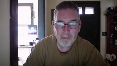 Luv2lickurkittie online show from 11-17-25, 06:24