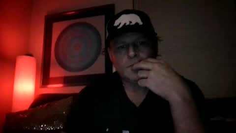 Snapshot of luv2toknstrok chatting on 11-24-25, 10:37 Luv2tokNstrok online show from 11-24-25, 10:37