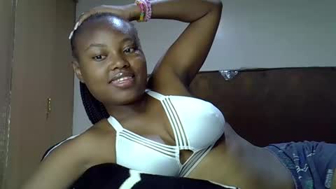Snapshot of luvly_ebonny chatting on 09-16-25, 02:29 Tracy online show from 09-16-25, 02:29