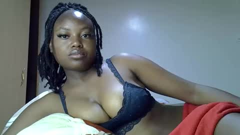 Snapshot of luvly_ebonny chatting on 09-21-25, 03:30 Tracy online show from 09-21-25, 03:30