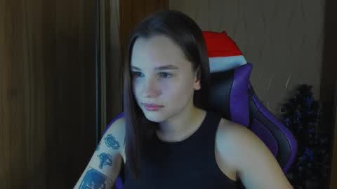 Snapshot of luvmeeow chatting on 12-28-24, 08:25 Ann online show from 12-28-24, 08:25