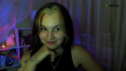 Snapshot of luvmeeow chatting on 11-01-25, 02:02 Ann online show from 11-01-25, 02:02