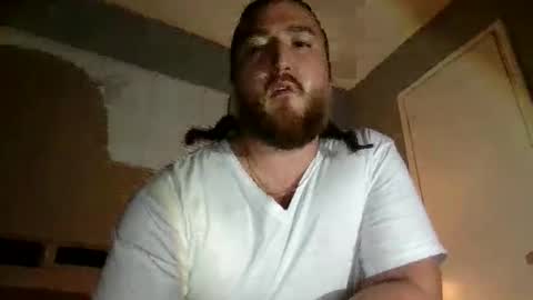 Snapshot of luvmesluts chatting on 11-19-25, 06:24 luvmesluts online show from 11-19-25, 06:24