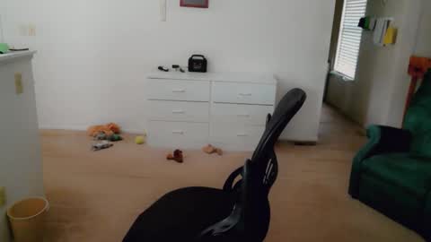 Britney online show from 03-02-26, 05:53