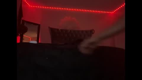 luvvlee online show from 11-06-25, 03:35