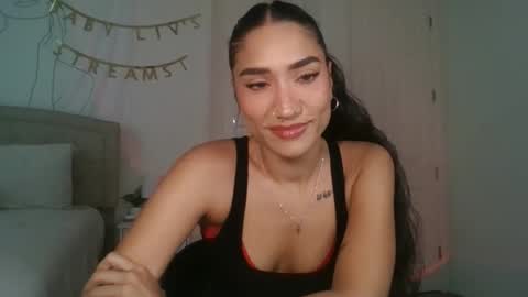 Liv 3 online show from 11-22-25, 10:20