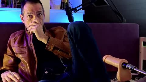 Snapshot of lux_dei chatting on 12-21-24, 09:25 Im a - CAMGUY YOU LIKE to FUCK online show from 12-21-24, 09:25