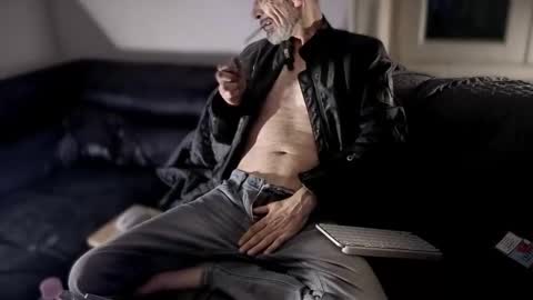 Snapshot of lux_dei chatting on 10-28-25, 07:16 Im a - CAMGUY YOU LIKE to FUCK online show from 10-28-25, 07:16