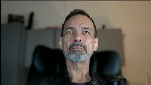 Snapshot of lux_dei chatting on 11-14-25, 07:23 Im a - CAMGUY YOU LIKE to FUCK online show from 11-14-25, 07:23