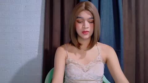 queen lux online show from 02-25-26, 01:43