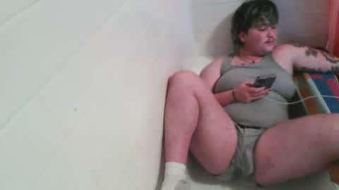 Snapshot of luxblackstone chatting on 10-22-25, 03:51 Lux online show from 10-22-25, 03:51