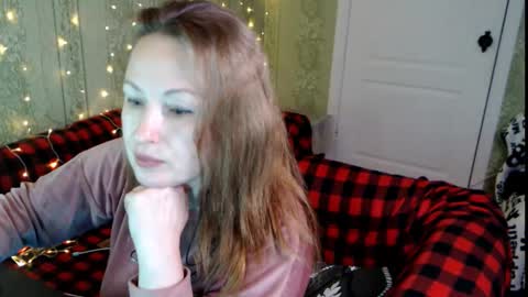 LuxDietrich online show from 09-30-25, 03:28