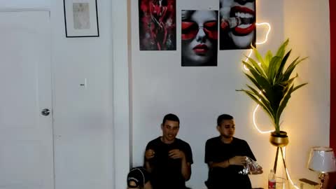 Snapshot of luxhousexx chatting on 04-14-26, 01:11 Jackson and Matt online show from 04-14-26, 01:11