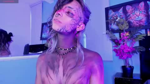 Luxiel 3 online show from 11-20-25, 07:57