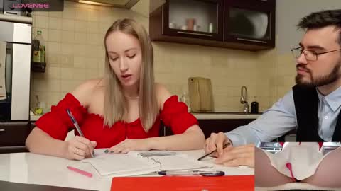 Snapshot of luxmur chatting on 12-06-24, 01:33 Becky and Andy online show from 12-06-24, 01:33