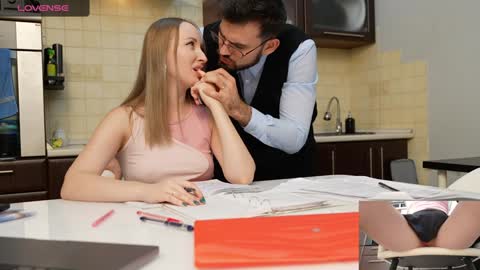 Snapshot of luxmur chatting on 12-09-24, 06:46 Becky and Andy online show from 12-09-24, 06:46