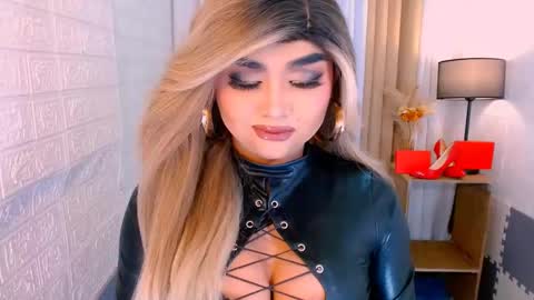 Sasha Blaire online show from 10-16-25, 08:15